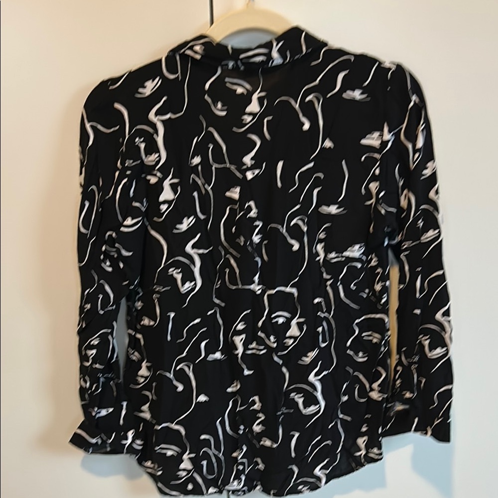 Abstract Faces Button Up Top - Picture 3 of 4